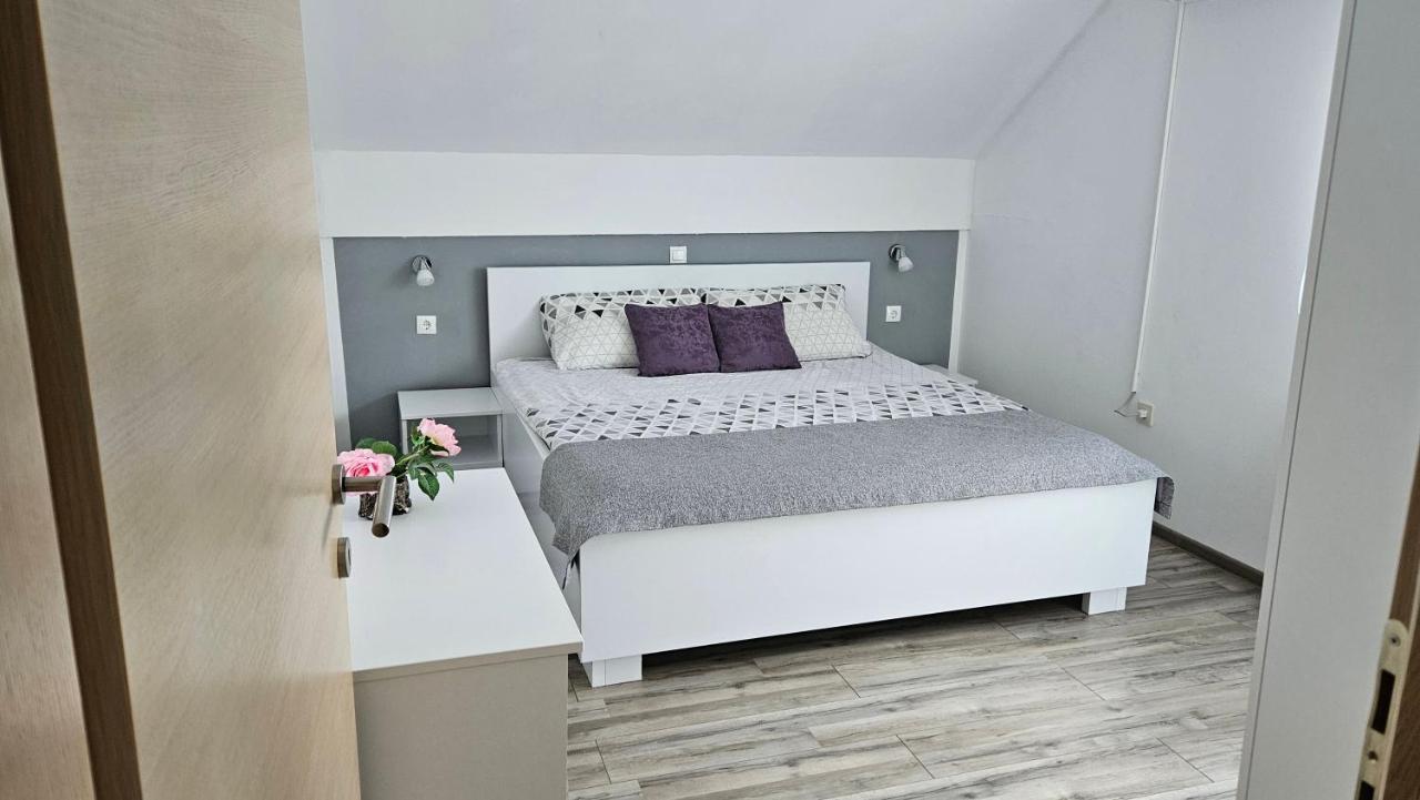 Apartment Andrea سوملجاناك المظهر الخارجي الصورة